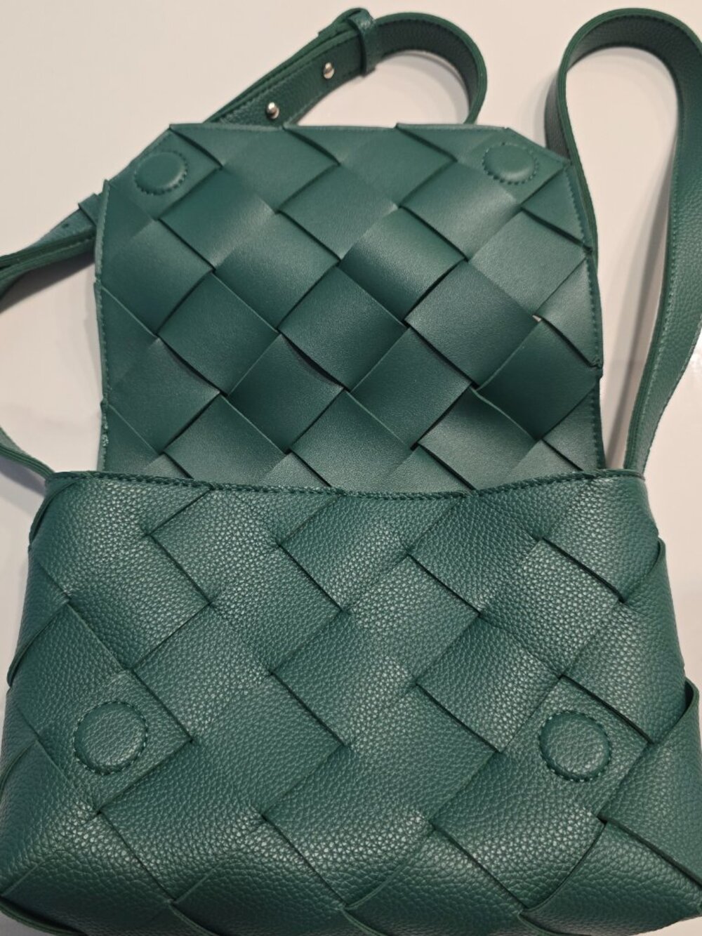 Woven Dark Green Crossbody Flap Bag Intrecciato Style Shoulder Bag - Picture 3 of 5